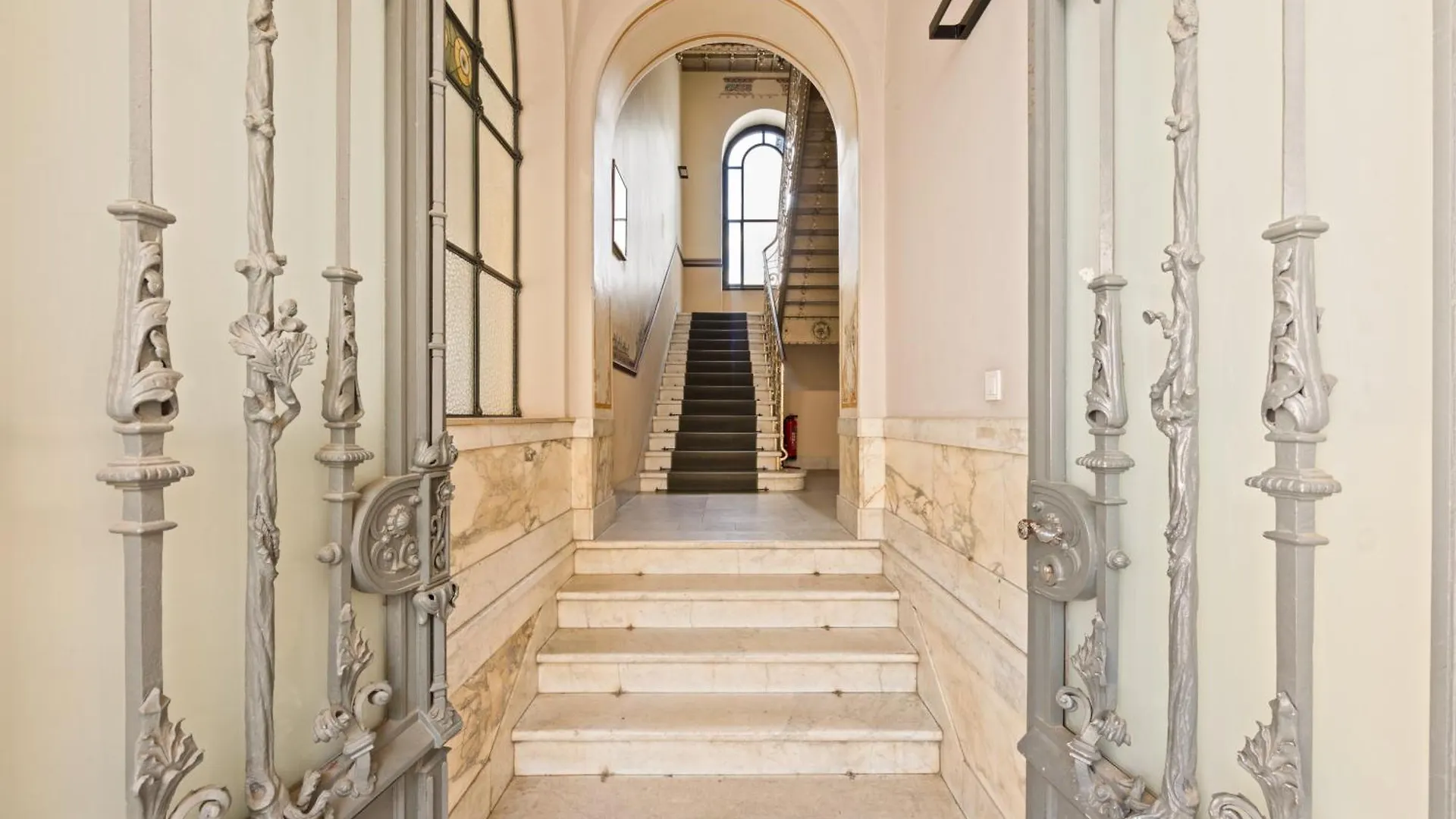 Aptc Downtown Monument4Rent Near Checkpoint Charlie Berlin 0*,  Germany