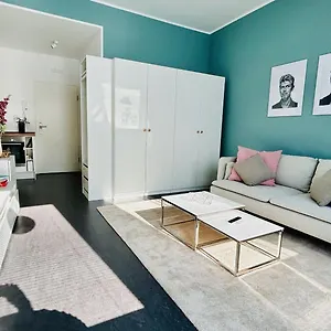 Skyview Studio At Kreuzberg-mitte Apartamento