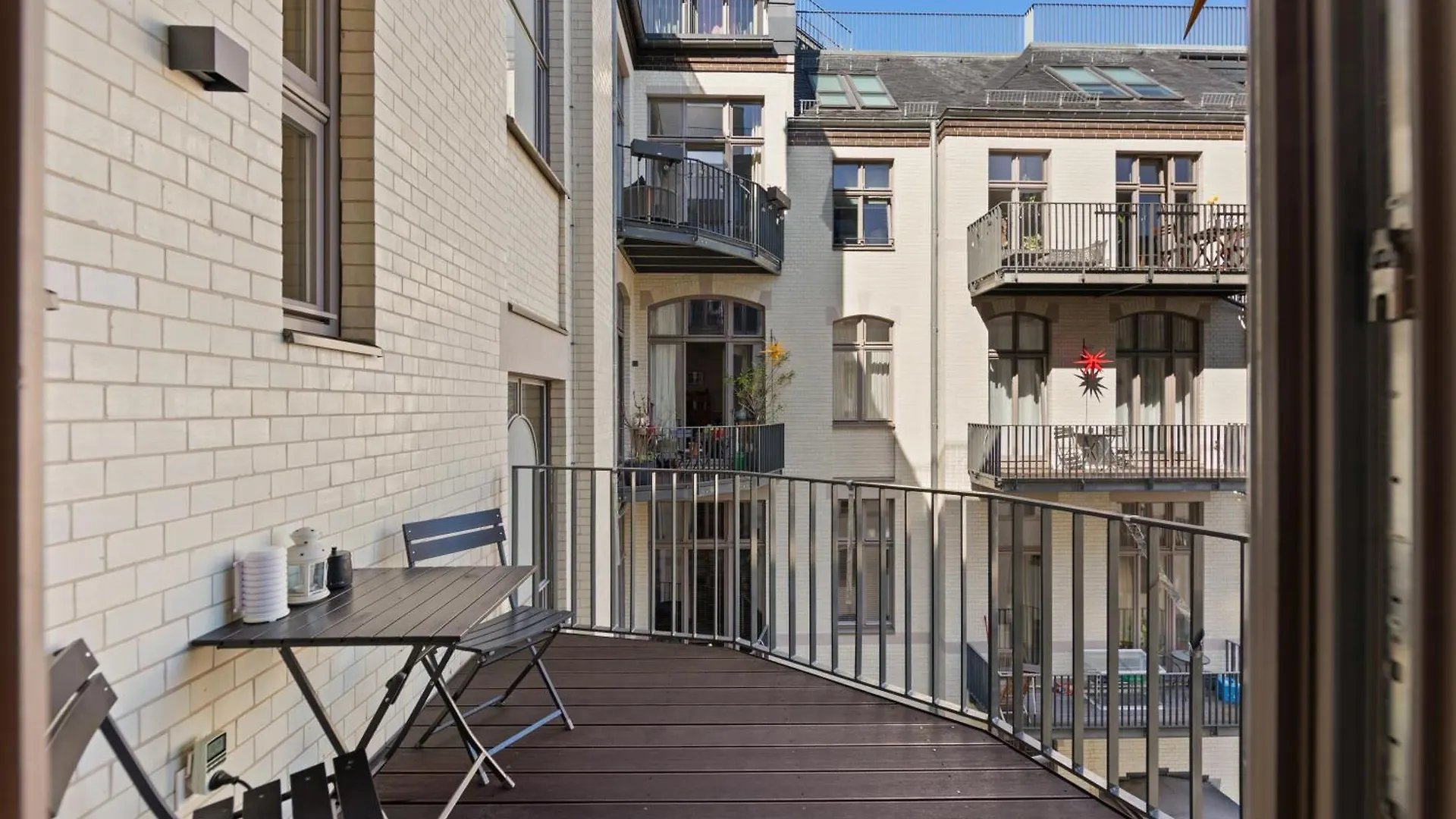 Aptc Downtown Monument4Rent Near Checkpoint Charlie Berlin