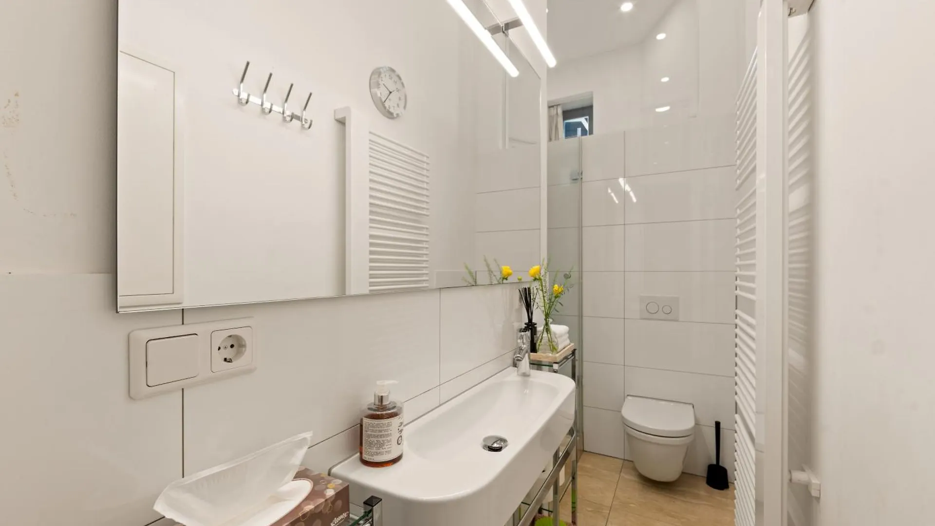 Aptc Downtown Monument4Rent Near Checkpoint Charlie Berlin Deutschland